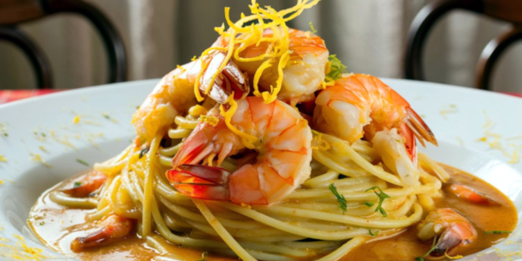 Pasta al Limón con Camarones